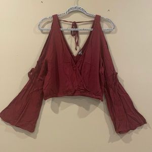 Open shoulder cropped blouse